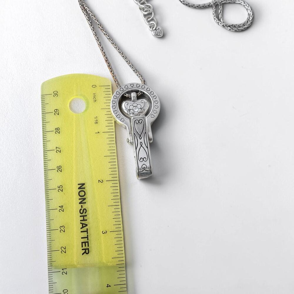 Brighton Lanyard Badge ID Holder Necklace Reversible Silver Heart Plated READ - Picture 4 of 6